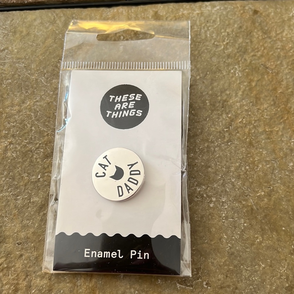 NWT cat daddy pin